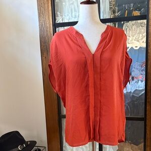 Kut from the Kloth Red Split V-Neck Dolman Sleeve Blouse